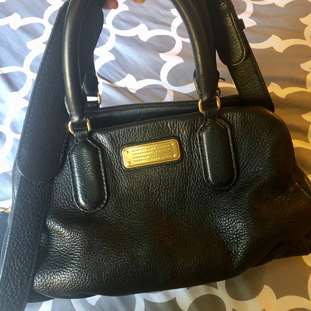 Marc Jacobs bag in beautiful buttery black leather.